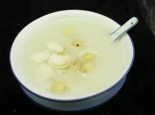 米粥是最好的補品，丟棄的都是傻瓜，這幾款養(yǎng)生粥一定要收起來！
