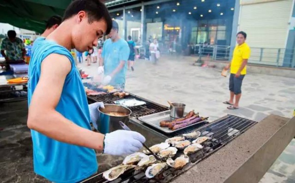 溫柔六鰲海、天堂翡翠灣、抽象畫廊、篝火露營2日游/每周六發(fā)團