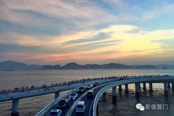 【臺風(fēng)預(yù)警】“妮妲”步步緊逼！廈門驚現(xiàn)奇觀！沿海景點(diǎn)全關(guān)閉！