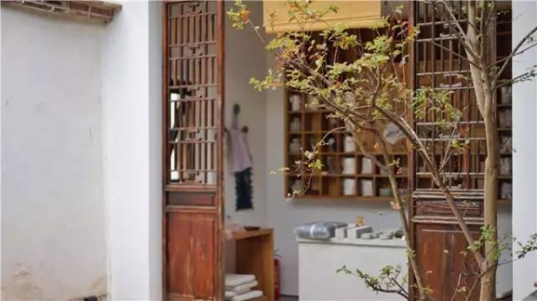 發(fā)現(xiàn)廈門|這座藏于巷弄、有著130年歷史的閩南古厝，設(shè)計(jì)師只花了13個月便讓它重獲新生