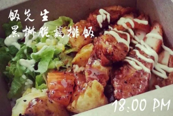這里承包了老廈門人一整天的味蕾，印刻著廈門港最重要的記憶