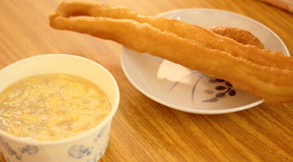 廈門(mén)這家60年老店告訴你，誰(shuí)跟花生湯才是絕配！