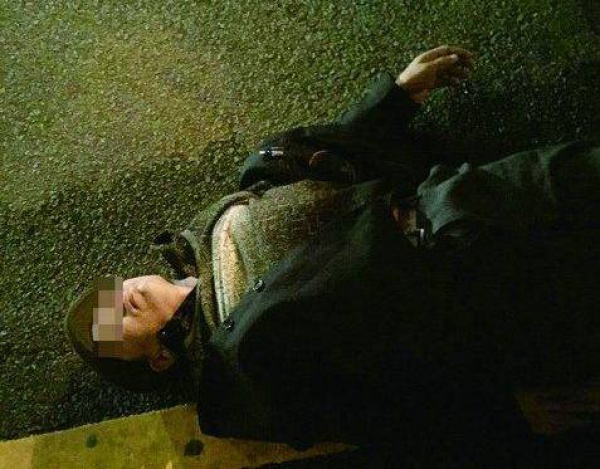 悲痛！翔安隧道收費站口突發車禍，女司機跪在死者尸體前哭喊對不起......