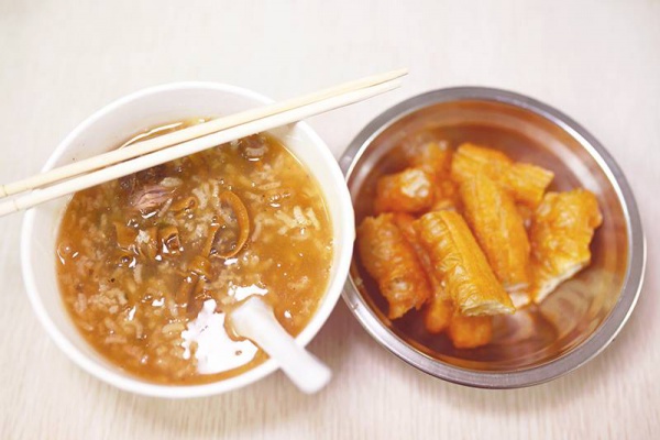 究竟有多好吃?讓這碗鴨肉粥在廈門火了近半個(gè)世紀(jì)……