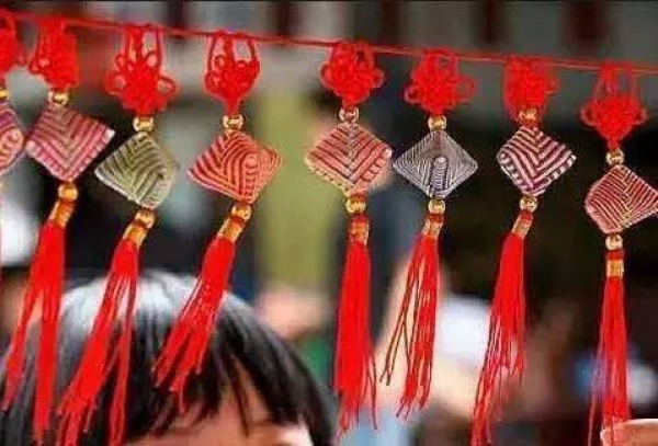 包粽子、賽龍舟，廈門的端午節(jié)才不止這樣！還有一個可以驚呆國人的奇葩風(fēng)俗......
