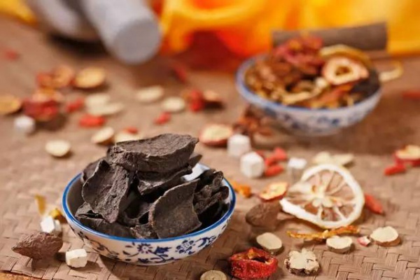 頭發，白在哪兒最危險？