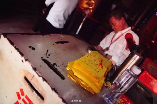 泉南佛國｜保生大帝轟轟烈烈的在過生日，你可知道他到底是誰？