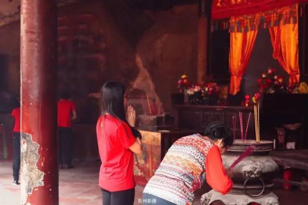 泉南佛國｜保生大帝轟轟烈烈的在過生日，你可知道他到底是誰？
