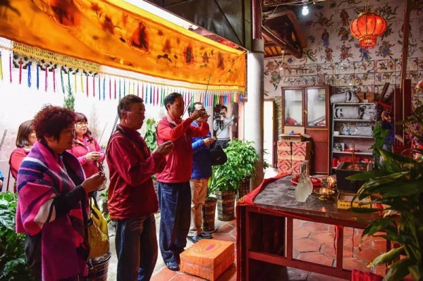 臺灣同胞組團(tuán)來集美，不是旅游，竟是為了這座千年宮殿......